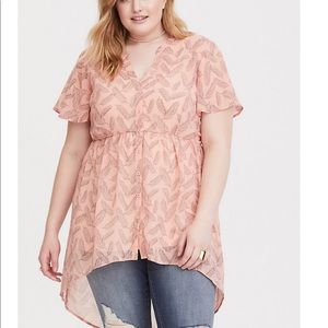 TORRID Lexie hi-lo babydoll tunic pink & feathers